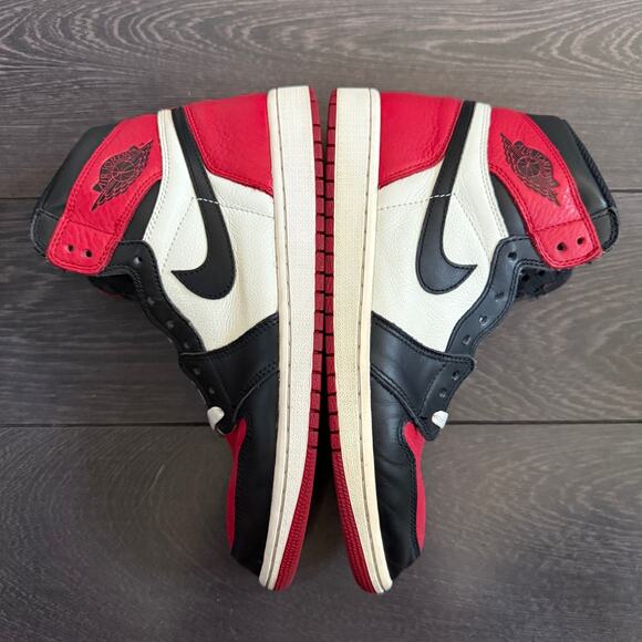 Jordan 1 Retro High Bred Toe 555088-610 Men's 10 - Picture 8 of 15